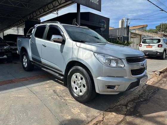 CHEVROLET S10 2.8 LTZ 4X4 CD 16V TURBO DIESEL 4P AUTOMÁTICO CHEVROLET S10 2.8 LTZ 4X4 CD 16V TURBO DIESEL 4P AUTOMÁTICO
